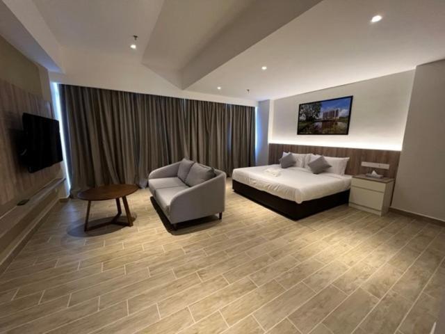 Amverton Cove Golf & Island Resort Banting  Exteriör bild