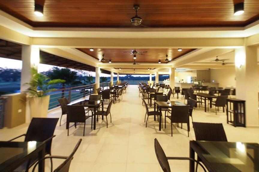 Amverton Cove Golf & Island Resort Banting  Exteriör bild